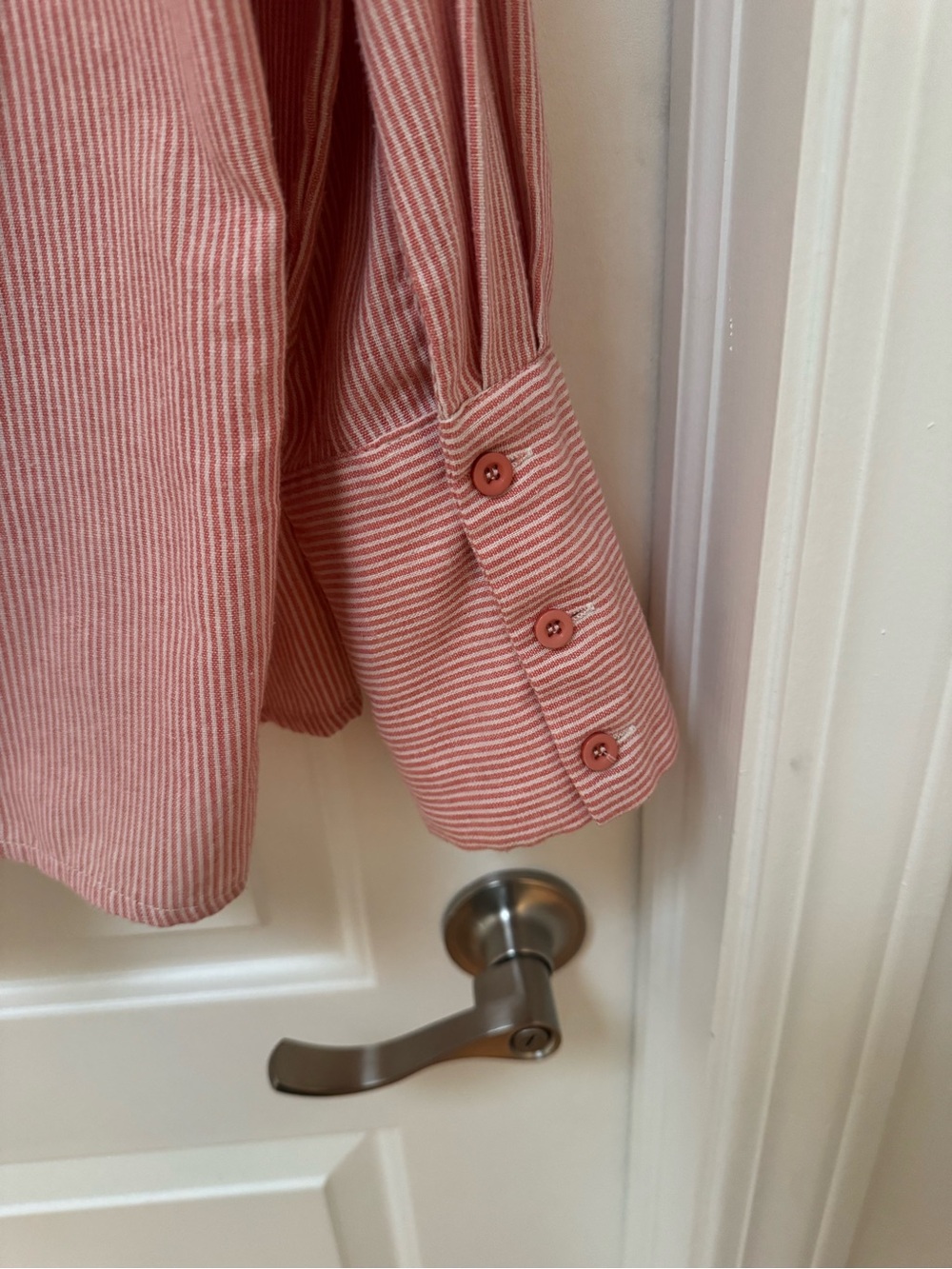 Pretty Little Thing Women’s Oversized Pink Striped Button Down - Picture 5 of 7